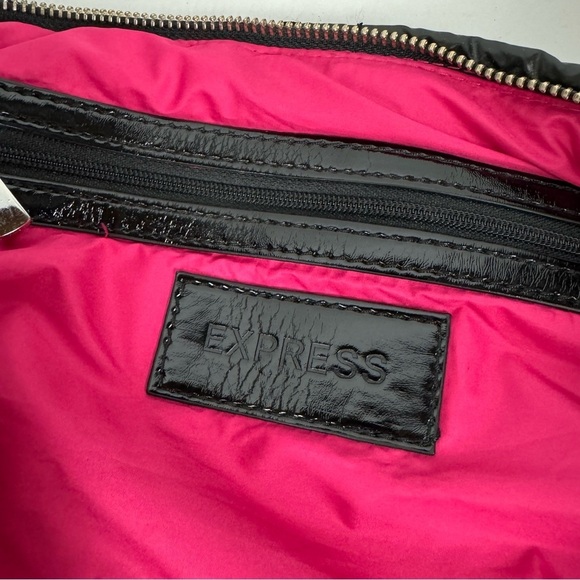 Express Nylon Quilted Soft Hobo Black Bag Shoulder Gym Bag - Picture 6 of 6